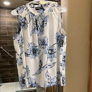 Karl Lagerfeld Floral Blouse - White and Blue Large